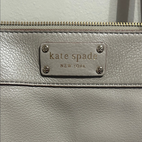 Kate Spade Light Gray Shoulder Bag - Picture 2 of 6